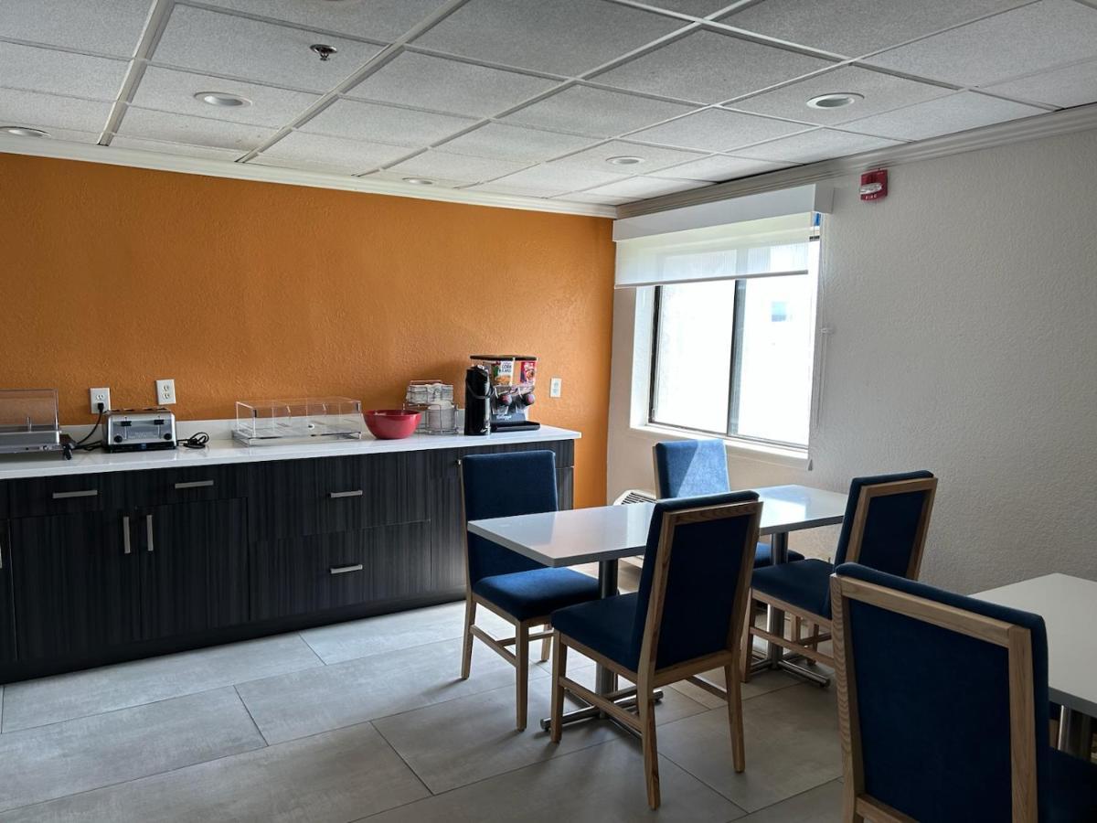 La Quinta By Wyndham Orlando South Ξενοδοχείο Williamsburg Εξωτερικό φωτογραφία