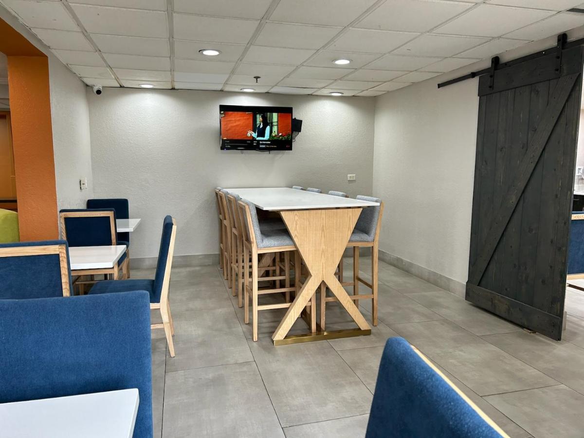 La Quinta By Wyndham Orlando South Ξενοδοχείο Williamsburg Εξωτερικό φωτογραφία