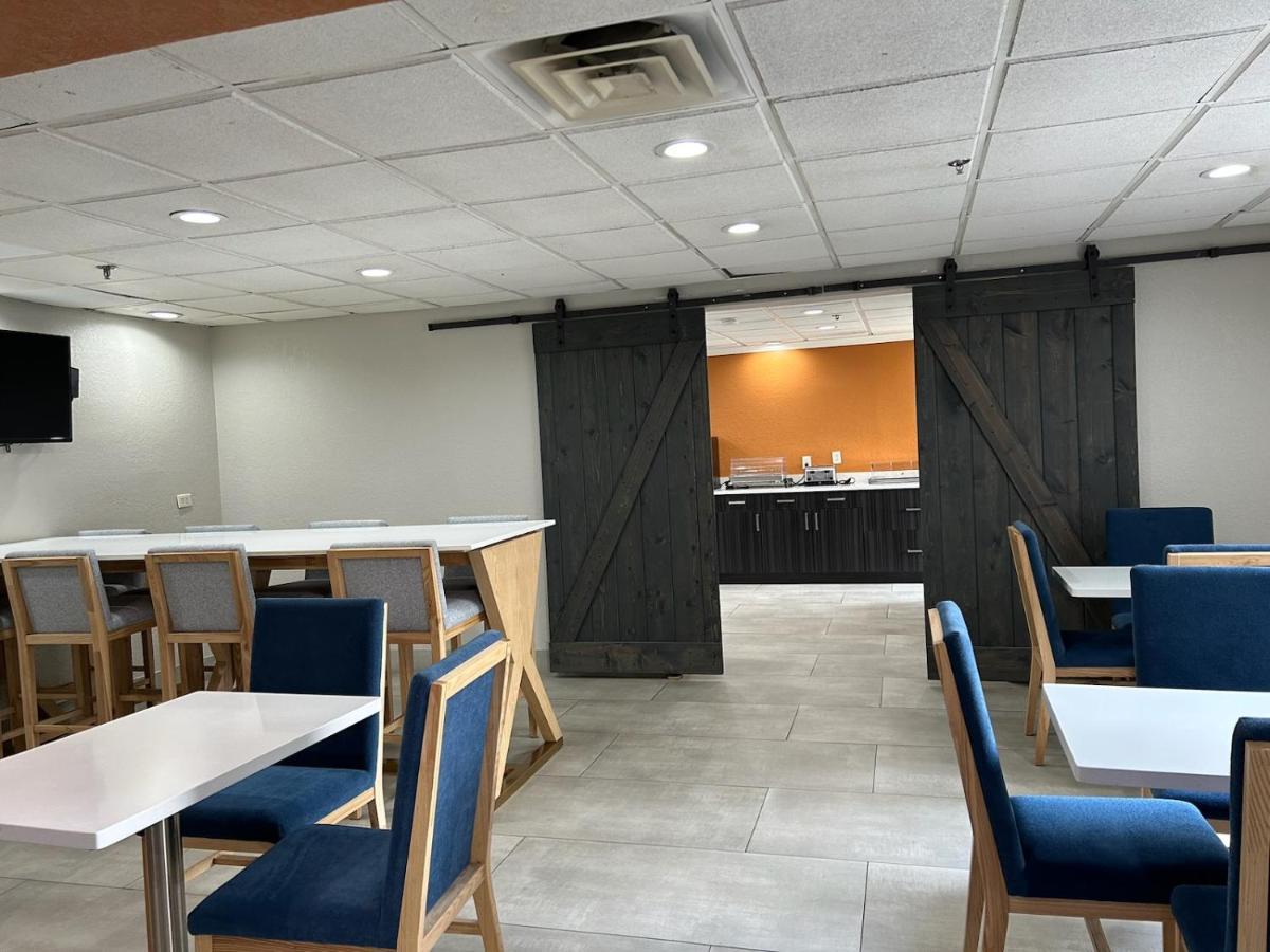 La Quinta By Wyndham Orlando South Ξενοδοχείο Williamsburg Εξωτερικό φωτογραφία