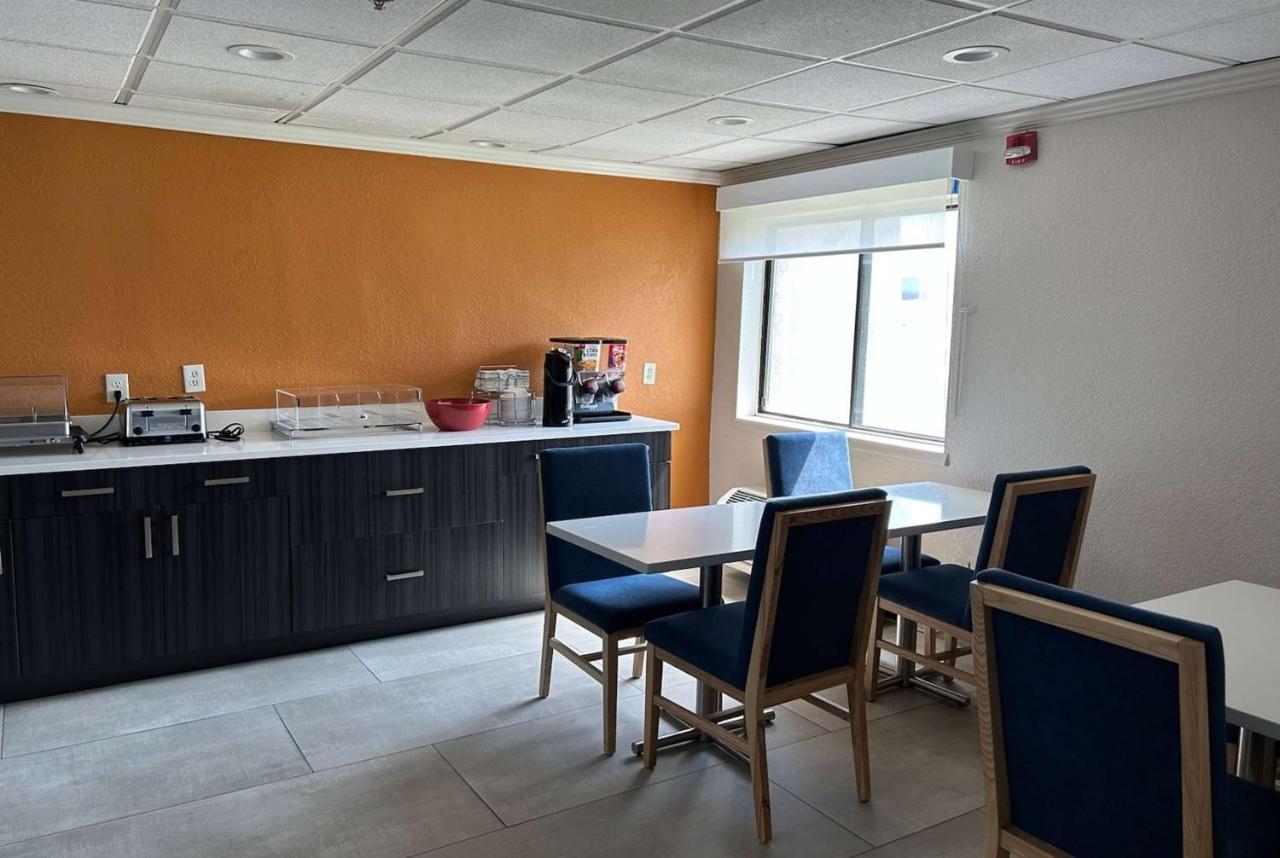 La Quinta By Wyndham Orlando South Ξενοδοχείο Williamsburg Εξωτερικό φωτογραφία
