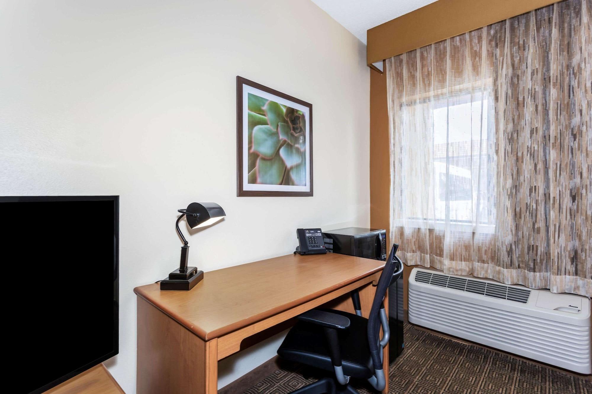 La Quinta By Wyndham Orlando South Ξενοδοχείο Williamsburg Εξωτερικό φωτογραφία